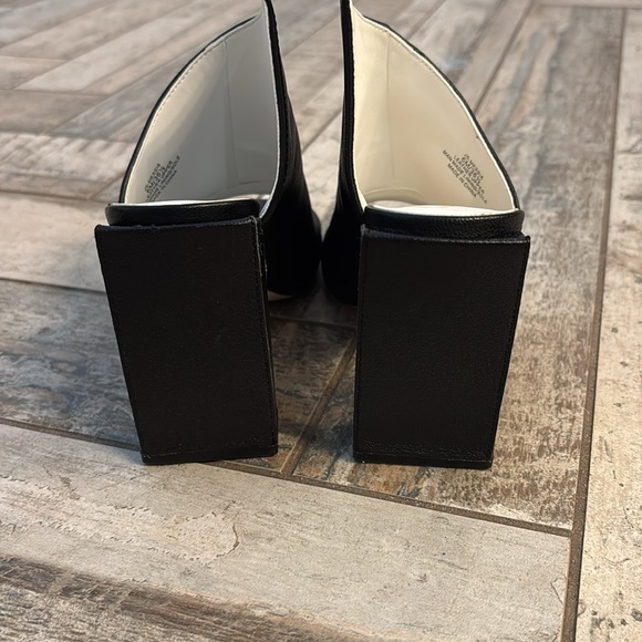 Jessica Simpson heels size 6.5 - Picture 11 of 13